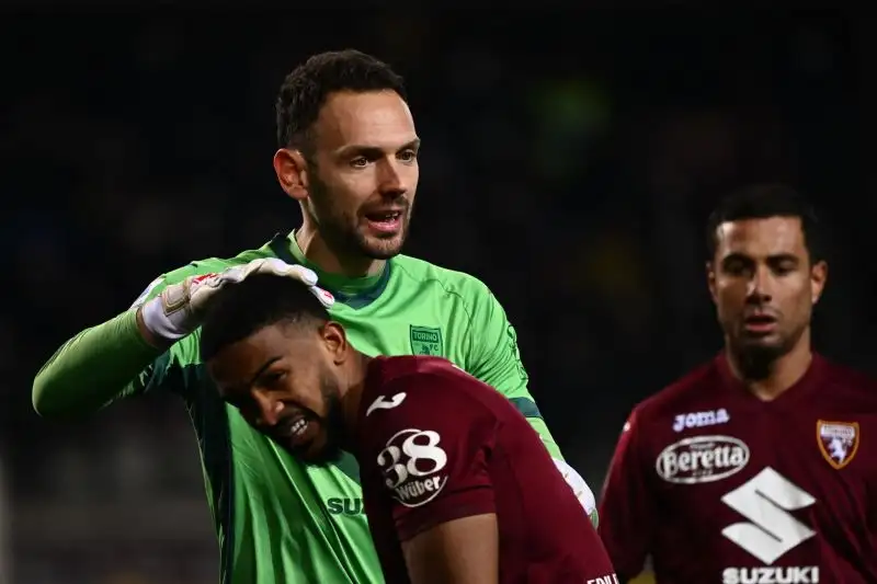 Bremer 8: vince il duello con Giroud, comanda la difesa con autorità. Un muro
