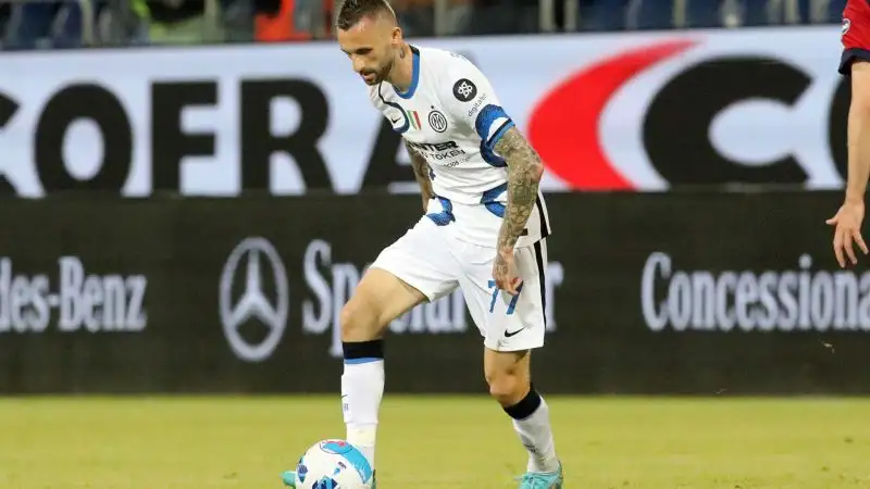Brozovic 6.5: gestisce il centrocampo