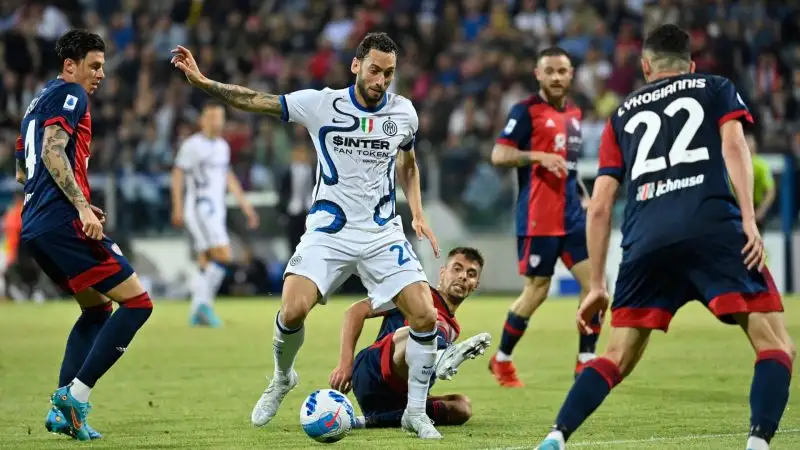 Calhanoglu 6: meglio nel primo tempo