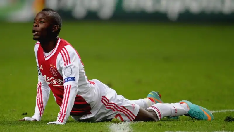 Il calciatore è nato a Kinshasa, nella Repubblica Democratica del Congo, ma è emigrato in Olanda quando era ancora un bambino