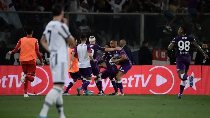 In occasione del traguardo raggiunto, la squadra ha festeggiato insieme ai propri tifosi allo Stadio Artemio Franchi