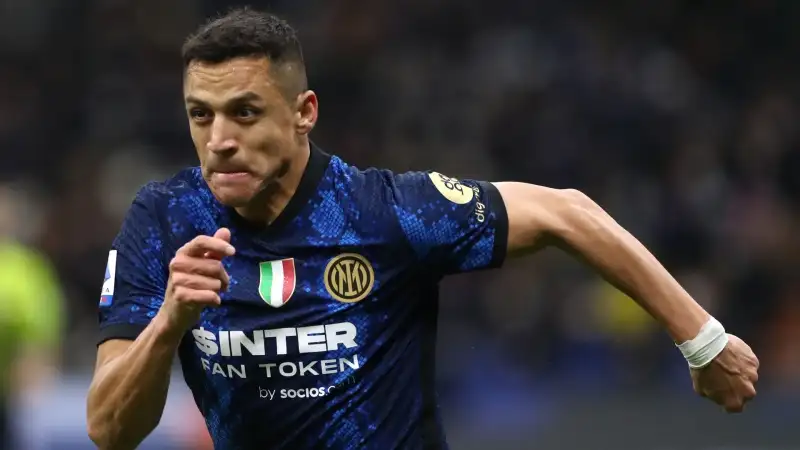 Sanchez 6,5: gol importanti ma anche errori non da lui. Andrà via