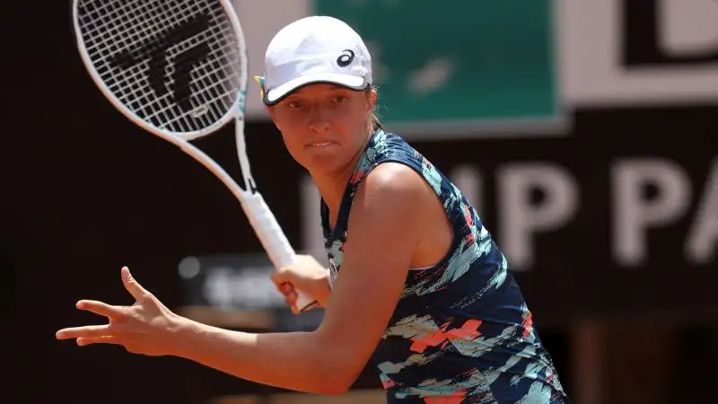 Swiatek 10
La numero uno è sempre più numero uno, 29 vittorie di fila non si fanno per caso e il Roland Garros sembra prenotato
