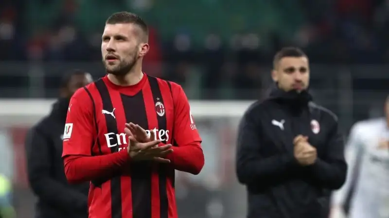 Rebic 6,5: Mezzo punto in più rispetto alla sufficienza per l'ottima prima parte di stagione. Problemi fisici ne condizionano la seconda
