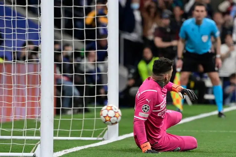 Ederson 5: stavolta tradisce Guardiola e il popolo Light Blue mostrandosi impreciso quando chiamato in causa e in ritardo su Rodrygo nel momento più importante del match

