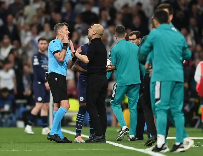 Guardiola 5: non per la prestazione dei suoi, decisamente buona, ma per non essere riuscito a impedire il loro tracollo emotivo. Ma anche per le sostituzioni, a posteriori completamente sbagliate.
