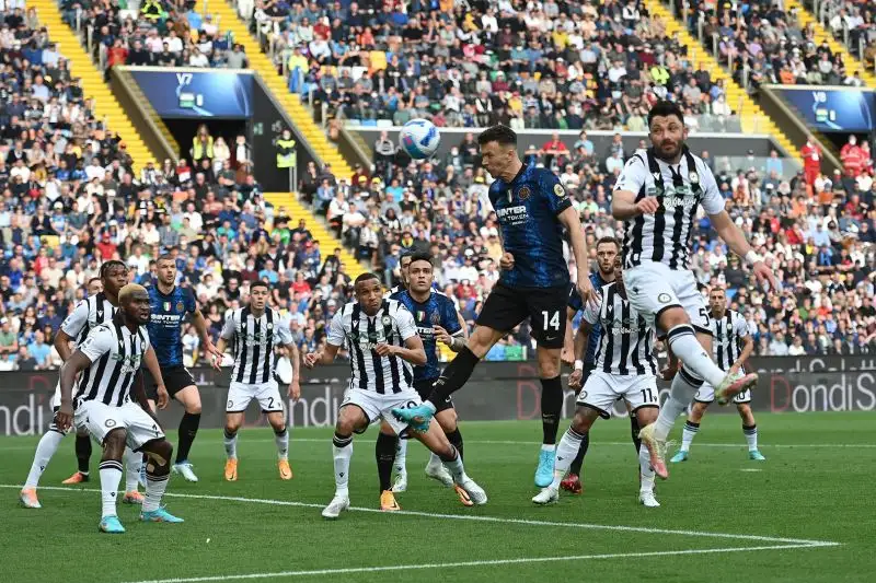 Perisic 7: segna la rete che sblocca la partita ed è il più propositivo dei nerazzurri, giocando una partita di livello in entrambi i reparti
