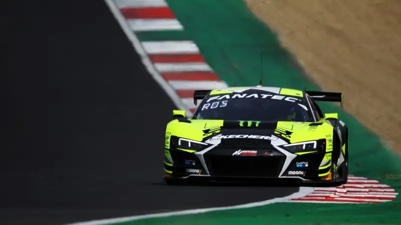 Entrando per la prima volta in top 10 nel GT World Challenge Europe