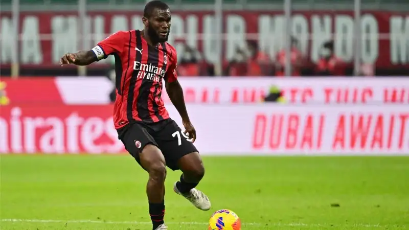 Le richieste dell'ivoriano venivano considerate eccessive dal Milan. Promesso sposo del Barcellona, alle prese con problemi economici
