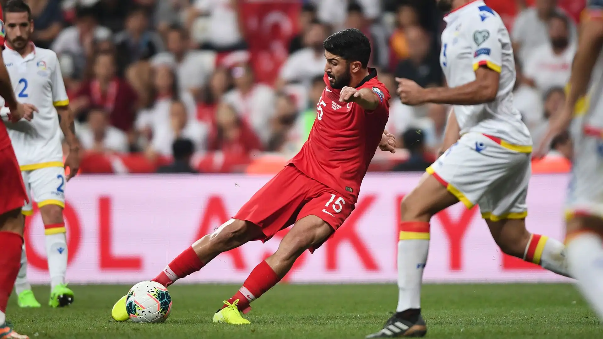 9- Guven Yalcin: il turco è rimasto a piedi dopo aver chiuso con il Besiktas. Sulle sue tracce c'è il Genoa. Valore di mercato: 3 milioni di euro (Transfermarkt)
