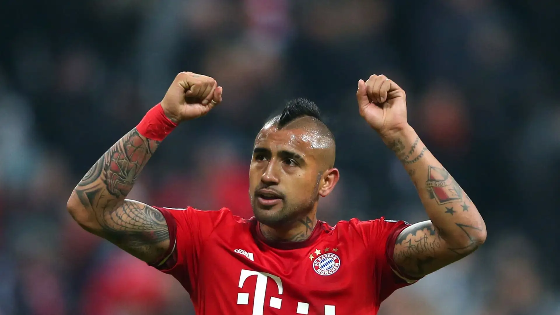 8- Arturo Vidal: nell'estate del 2015 ha lasciato Torino per vestire la maglia del Bayern Monaco, che l'ha acquistato per 39.25 milioni di euro
