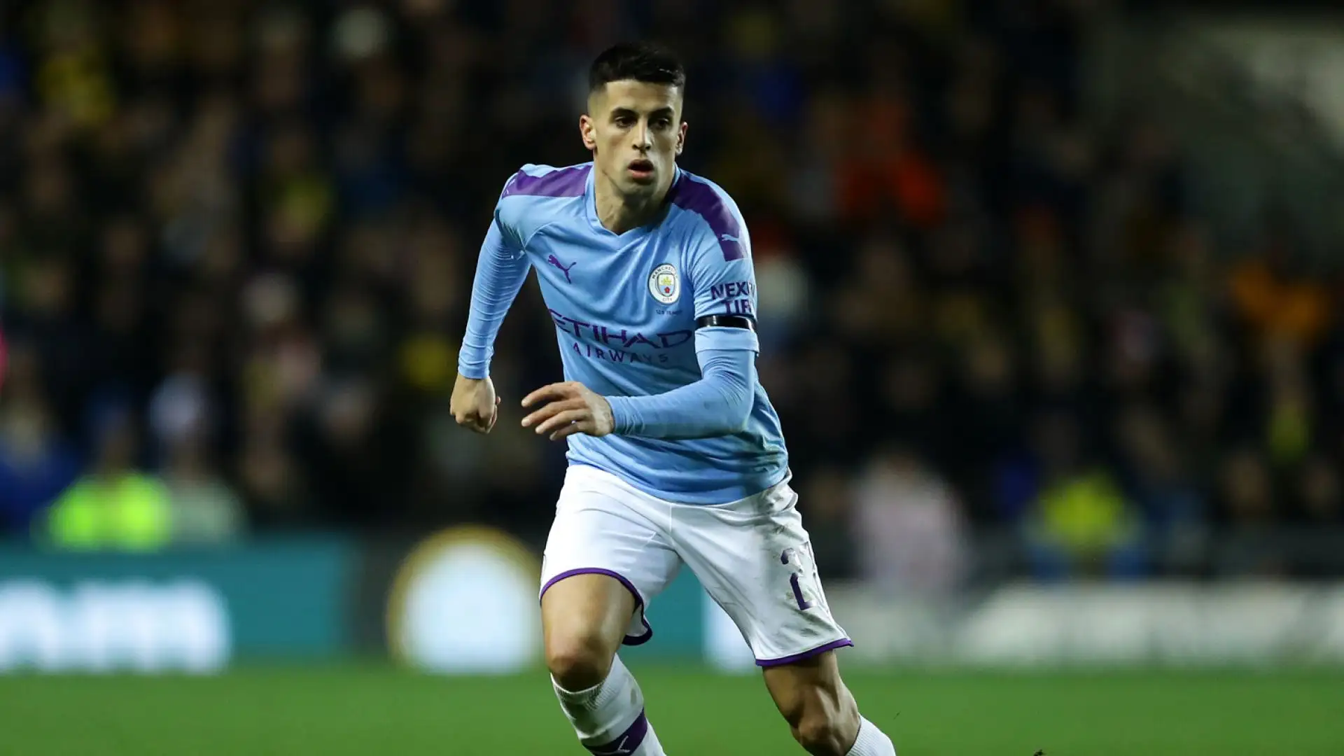 4- Joao Cancelo: dopo essersi affermato come uno dei terzini più forti del mondo il portoghese è stato acquistato dal Manchester City. Il club inglese ha sborsato 65 milioni di euro nel 2019

