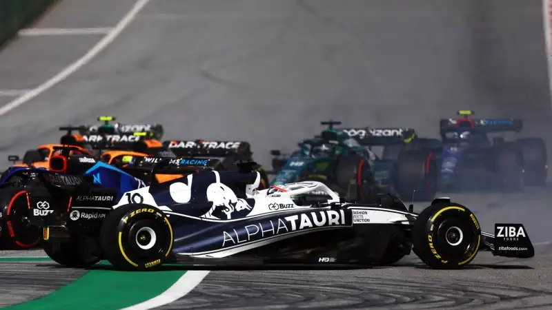 La sua AlphaTauri si è alzata in volo