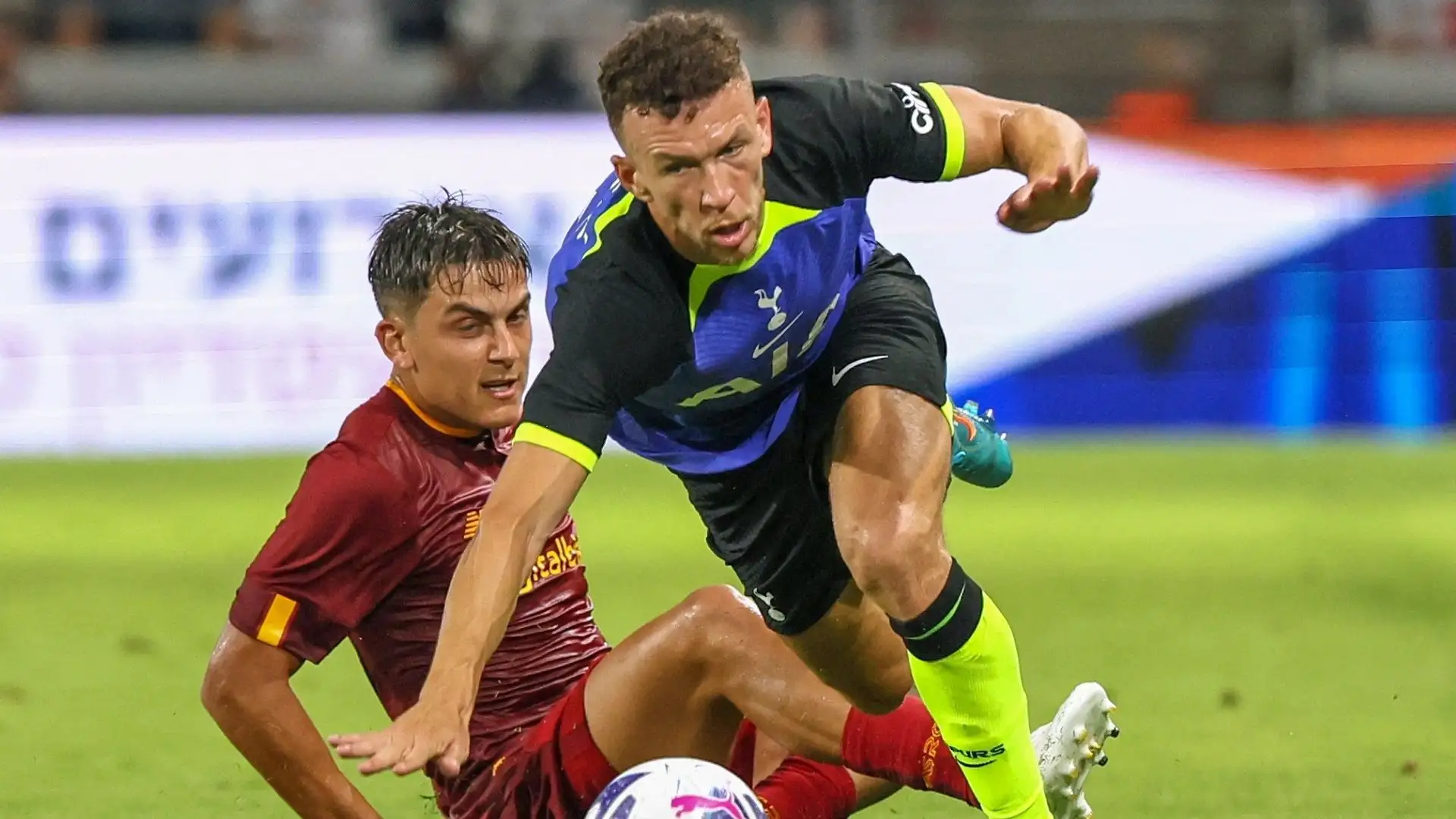 Schierato sulla trequarti insieme a Zaniolo, alle spalle dell'unica punta Abraham, l'ex Juve ha fatto vedere buone cose 