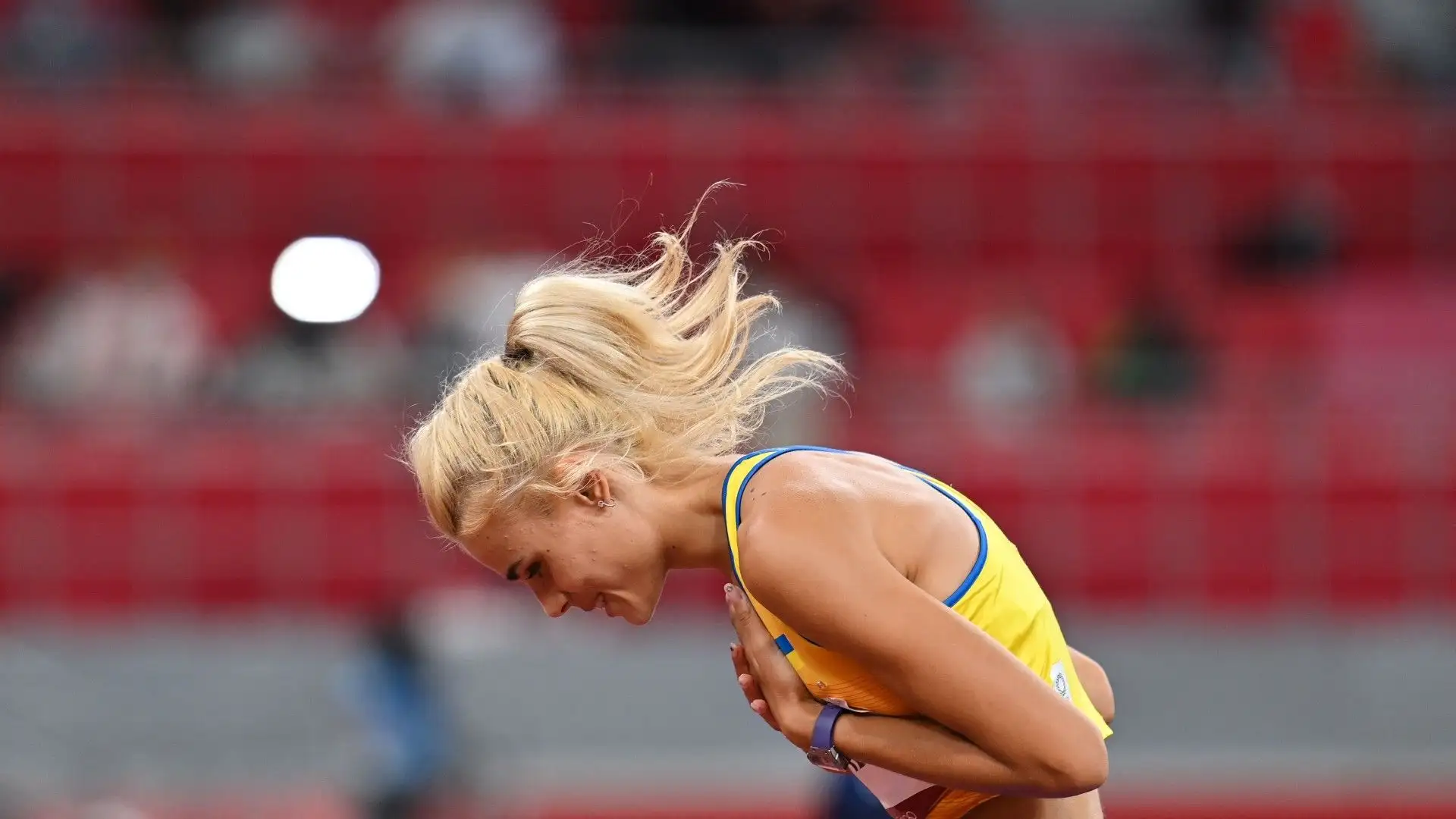 I suoi primi successi arrivano a soli 17 anni, alle Olimpiadi giovanili di Nanchino
