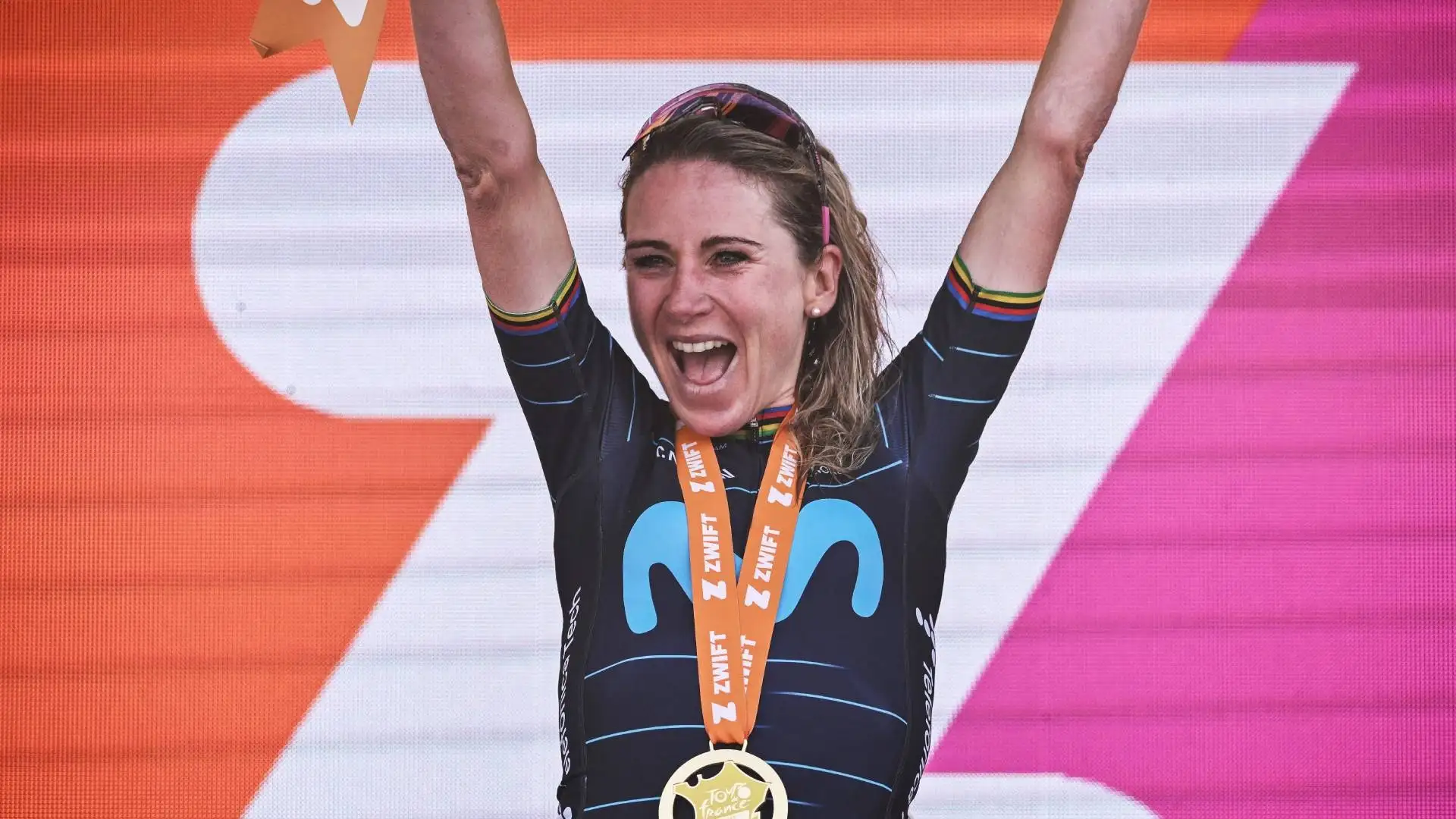 Hanno completato il podio dell'ultima tappa la connazionale Demi Vollering (seconda) e l'italiana Silvia Persico (terza).