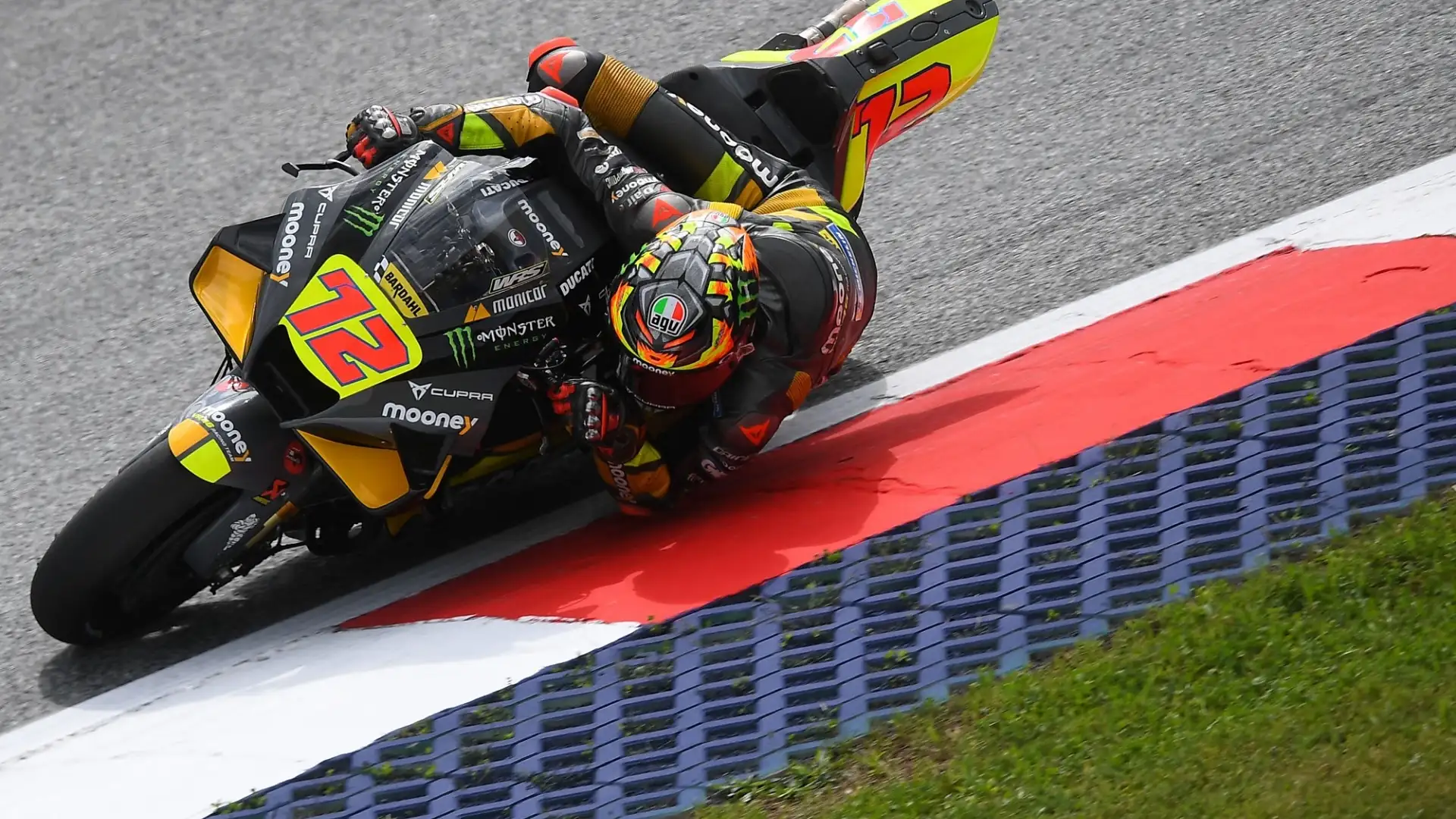 Bezzecchi 7,5: completa la splendida giornata della VR46 con un ottimo nono posto