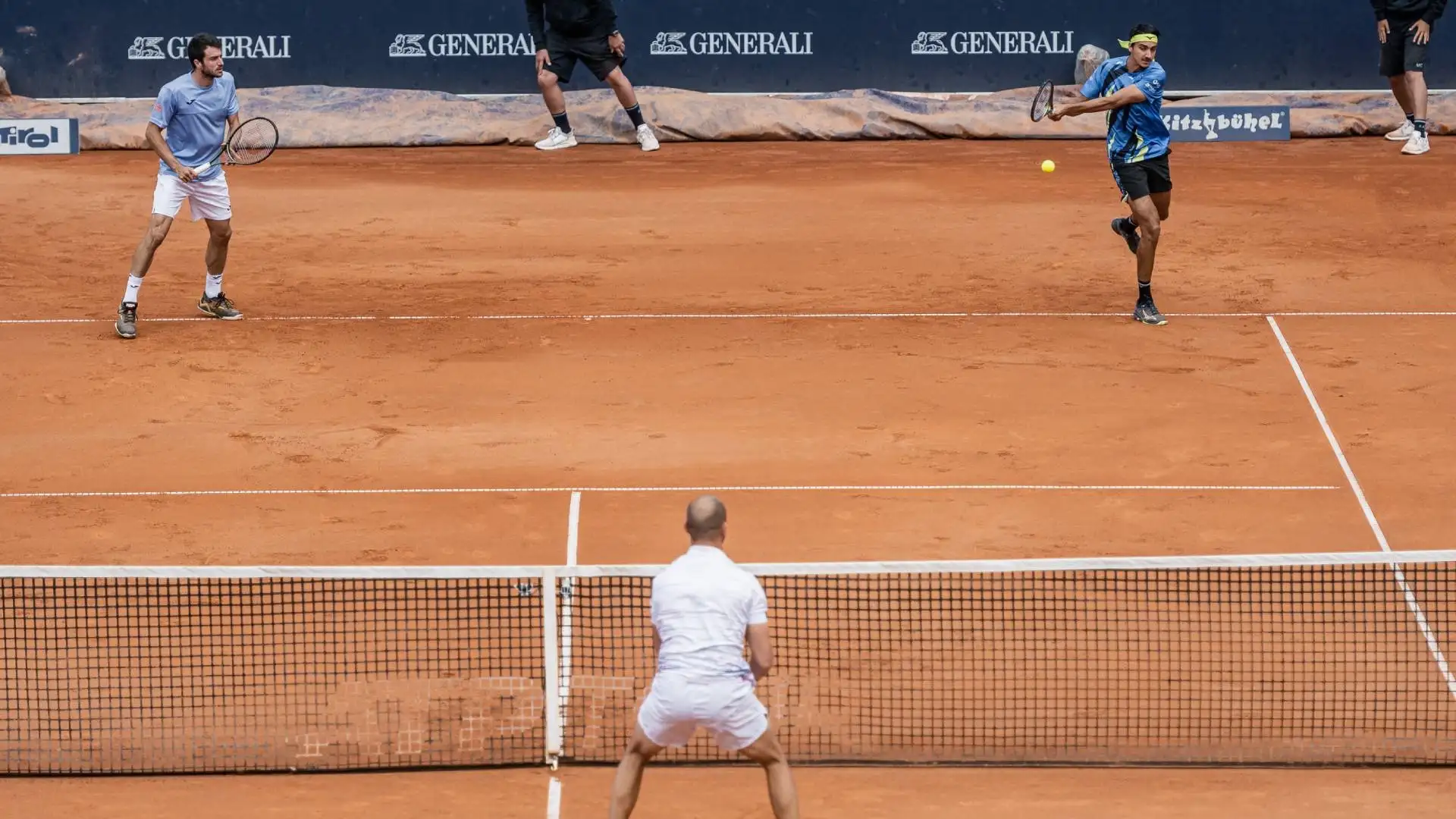 Il classe '95 aveva già trionfato in coppia con Vavassori l'anno scorso al torneo ATP 250 di Cagliari, in Sardegna.