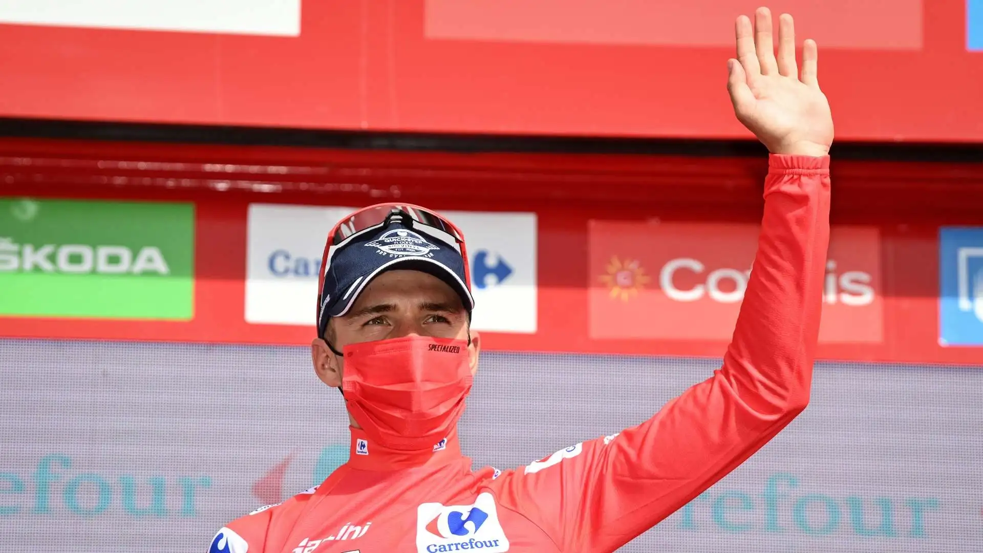 Remco Evenepoel ha mantenuto la maglia rossa