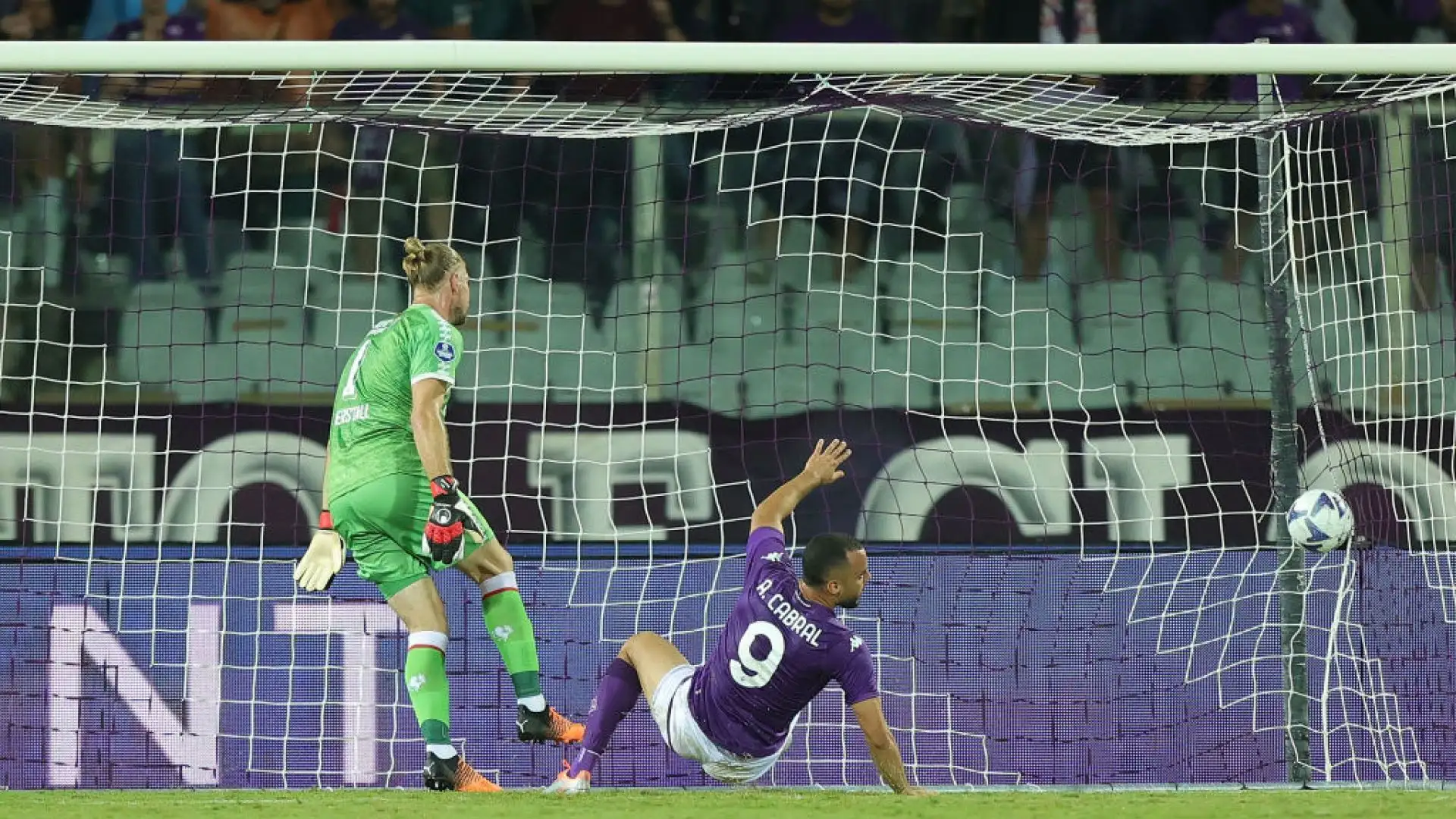 Unnerstall 6. Non ha colpe specifiche sui gol e per il resto fa il suo.