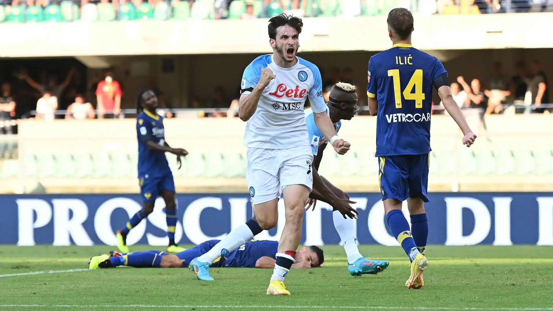 Kvaratskhelia 7.5: prima partita da ricordare per il ventunenne georgiano con goal ed assist, tra i migliori della formazione di Spalletti