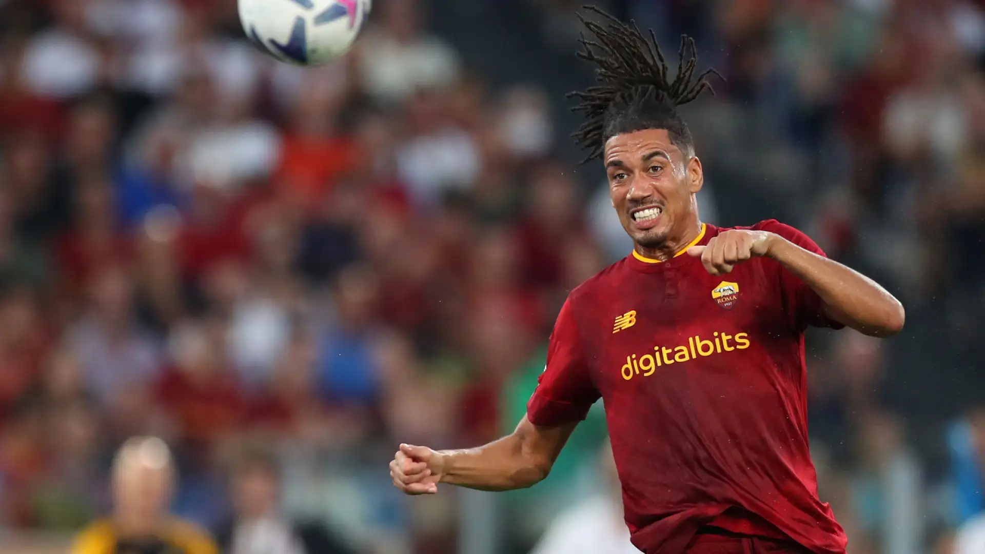 Smalling 7: Risolve una partita complicata con la specialità della casa, il colpo di testa su azione da corner.