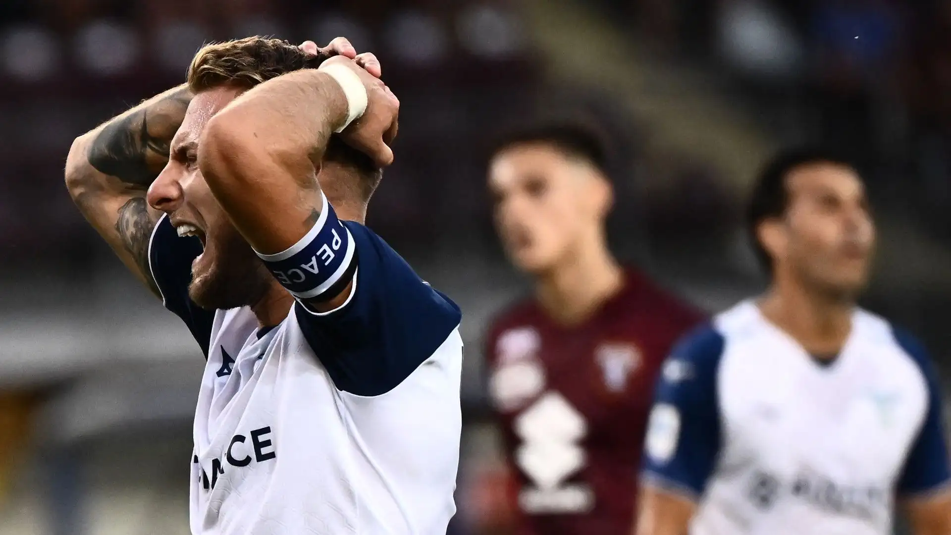 Immobile 6: servito poco dai compagni, riesce comunque a ritagliarsi lo spazio per un tiro pericoloso che però viene deviato