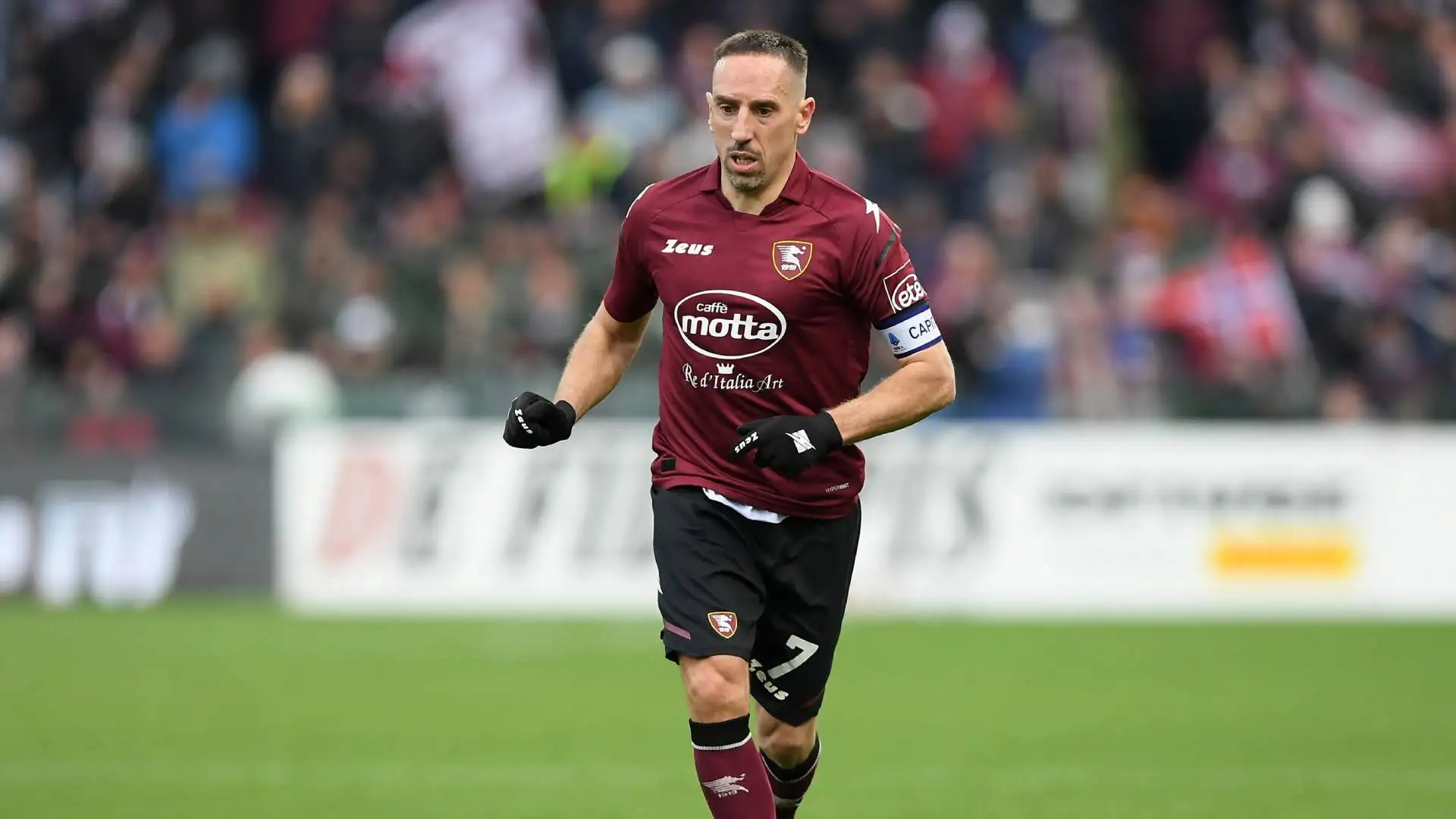 Franck Ribery (Salernitana): Il francese ex Bayern Monaco è ormai legato con affetto alla città di Salerno dal 2021 e proseguirà per un altro anno la sua carriera in Campania