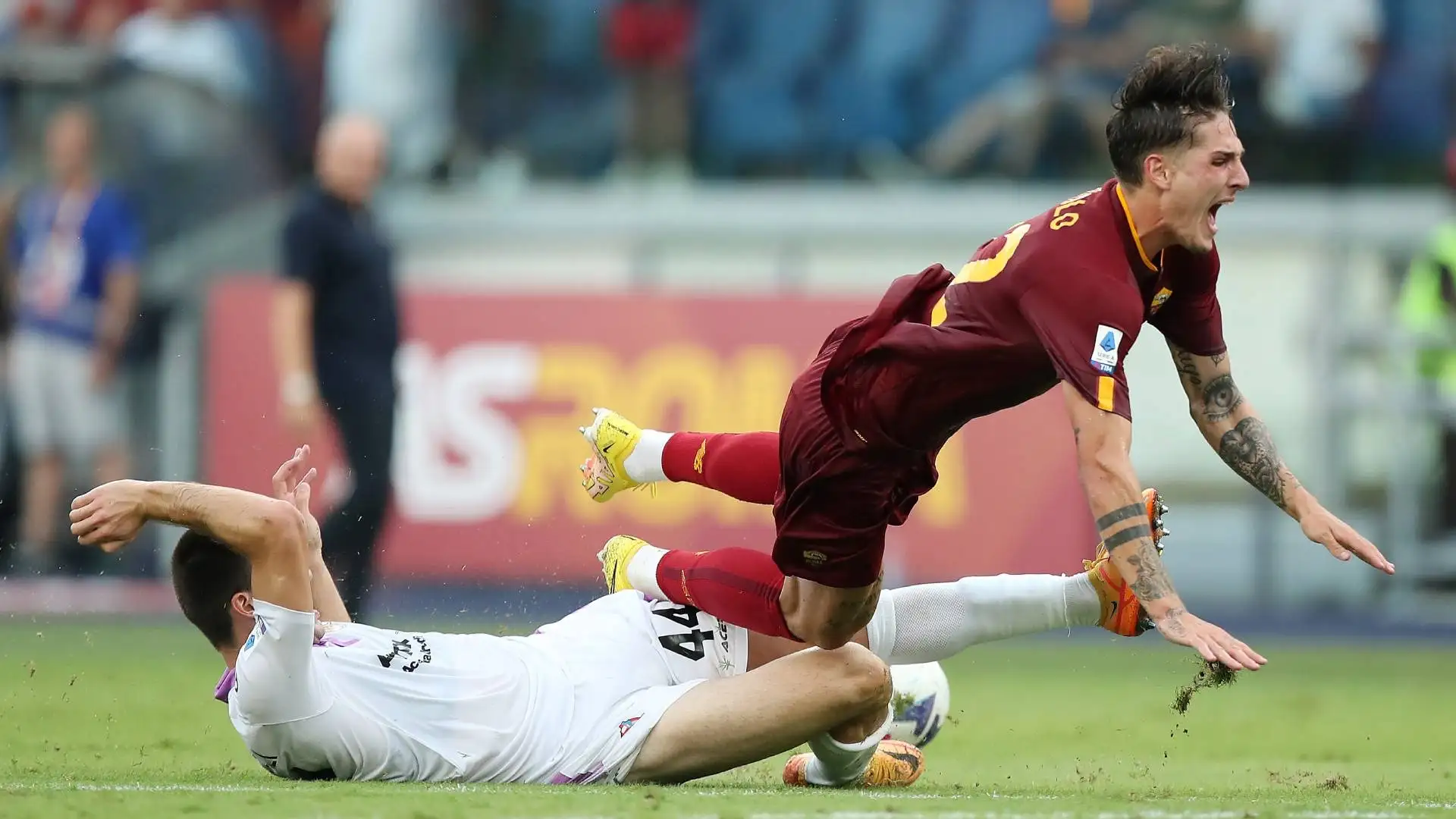 Piove sul bagnato per la Roma: dopo Wijnaldum, i giallorossi devono fare i conti con l'infortunio di Nicolò Zaniolo.
