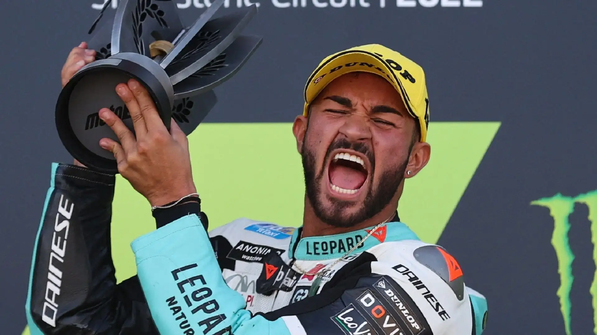 L'italiano Dennis Foggia ha approfittato della caduta di Garcia, vincendo il Gp davanti a Masia e Oncu.