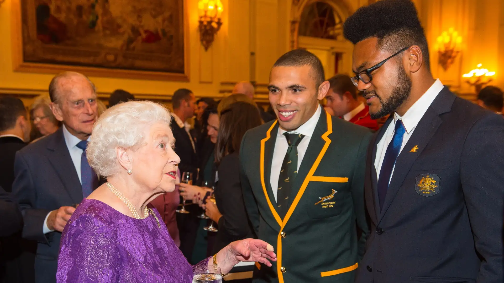 Nel 2015 incontra i giocatori sudafricani e australiani di rugby
