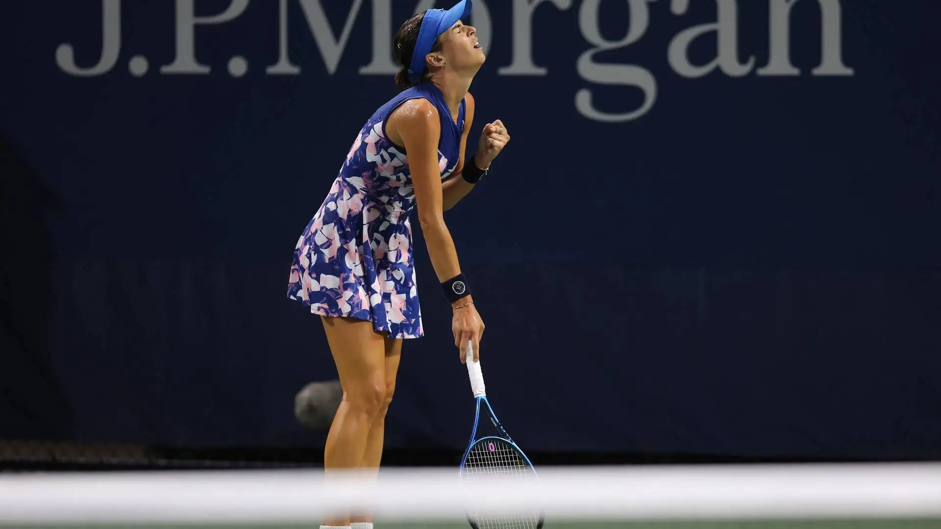 Nel prossimo turno la giocatrice australiana se la vedrà con Serena WIlliams, che ha nuovamente rimandato il suo ritiro, sconfiggendo Anett Kontaveit in tre set
