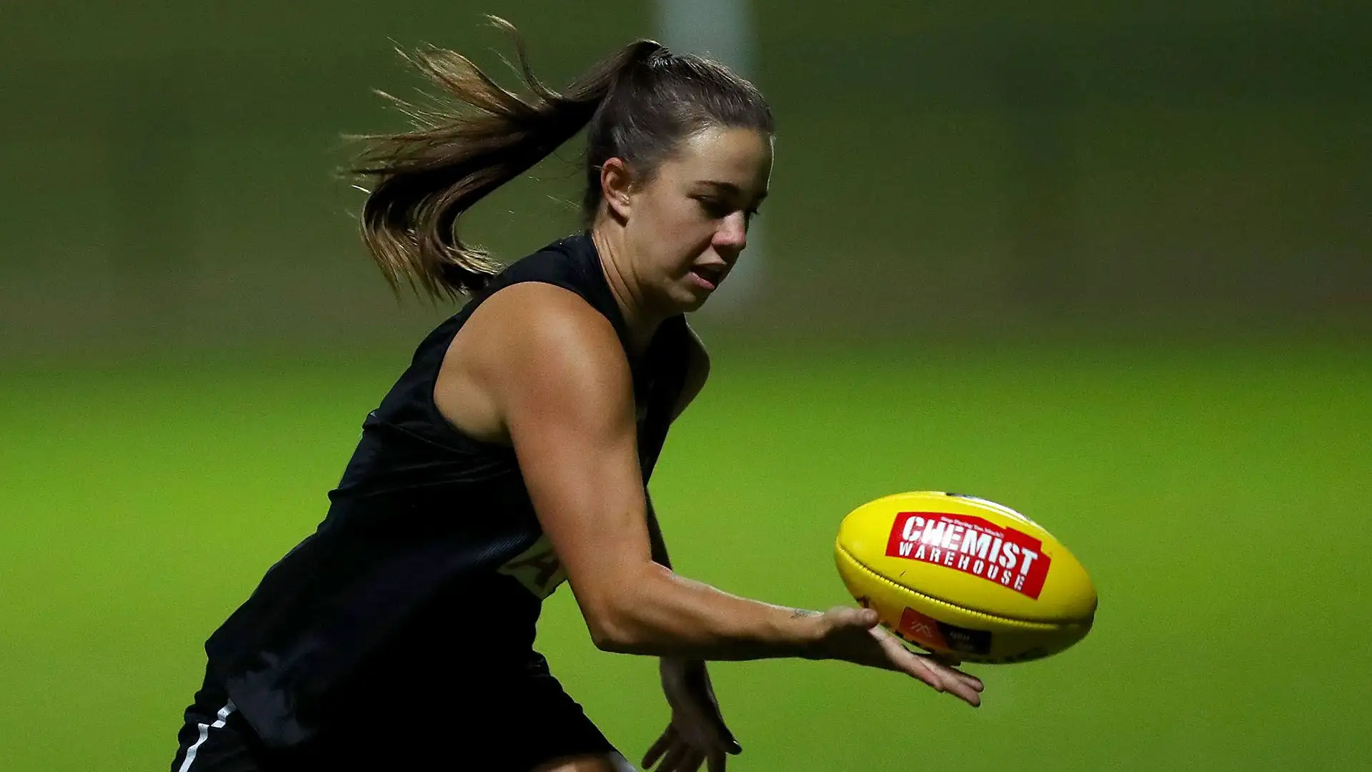Molloy ha vinto il premio Leading Goal Kicker del club, così come Runner's Up Best and Fairest a soli 18 anni.