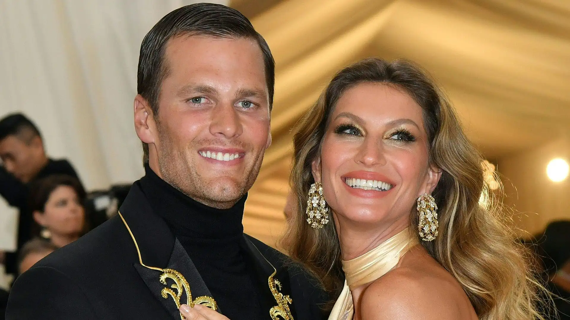 Alla prima partita in casa del quaterback di Tampa, la moglie non era presente aumentando le voci su un possibile divorzio