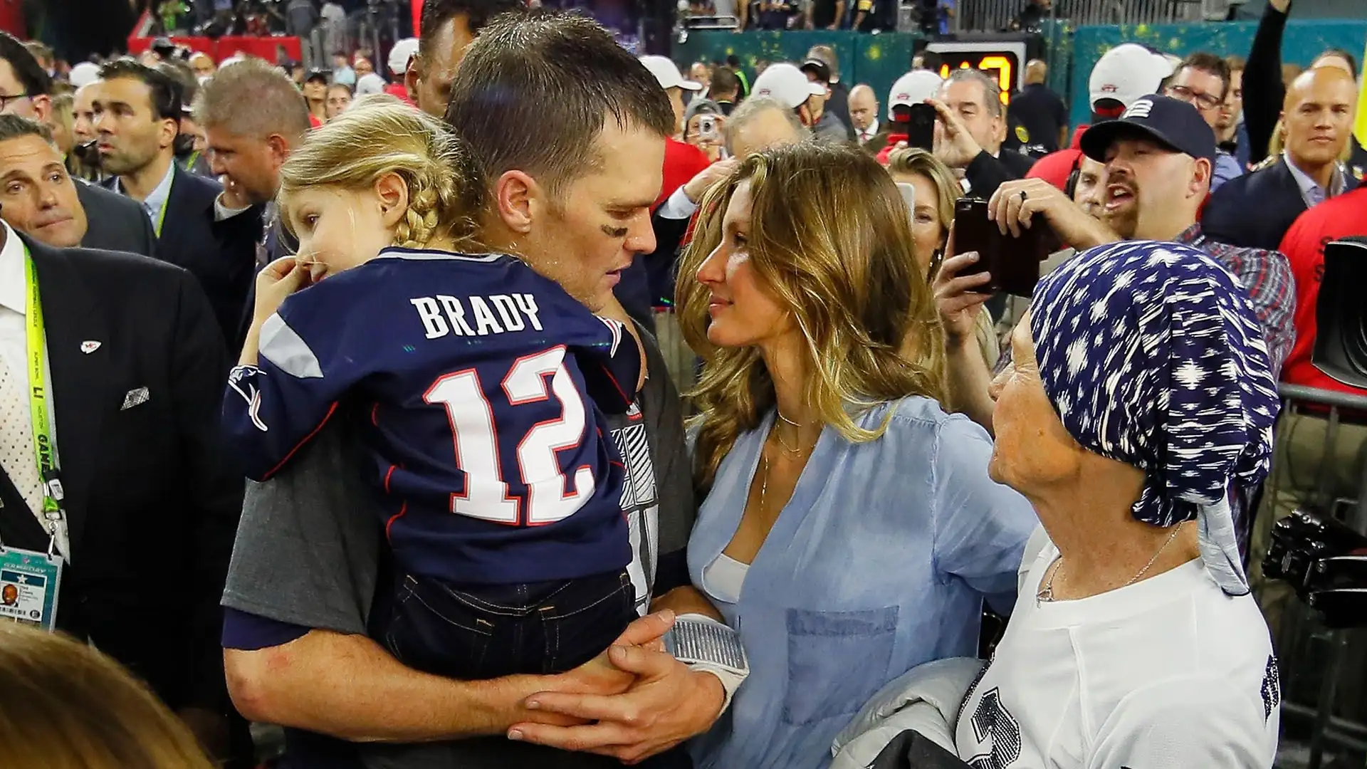 Alla prima partita in casa del quaterback di Tampa, la moglie non era presente aumentando le voci su un possibile divorzio