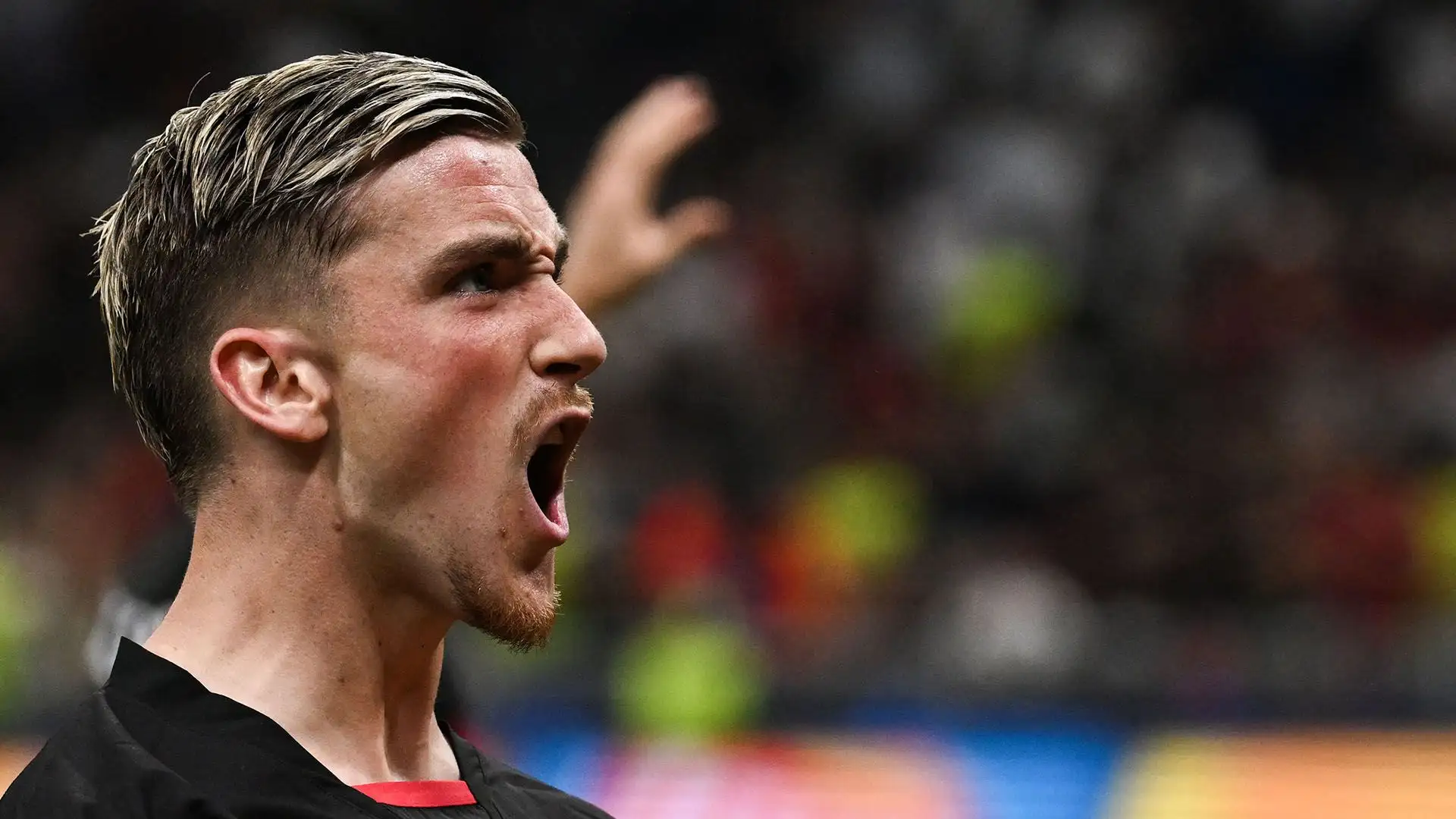 La ripresa inizia ancora meglio per i colori rossoneri: è ancora Leao a ispirare, con un cross preciso per il colpo di testa di Alexis Saelemaekers che batte Livakovic per il 2-0 quando non è ancora scoccato il secondo minuto.