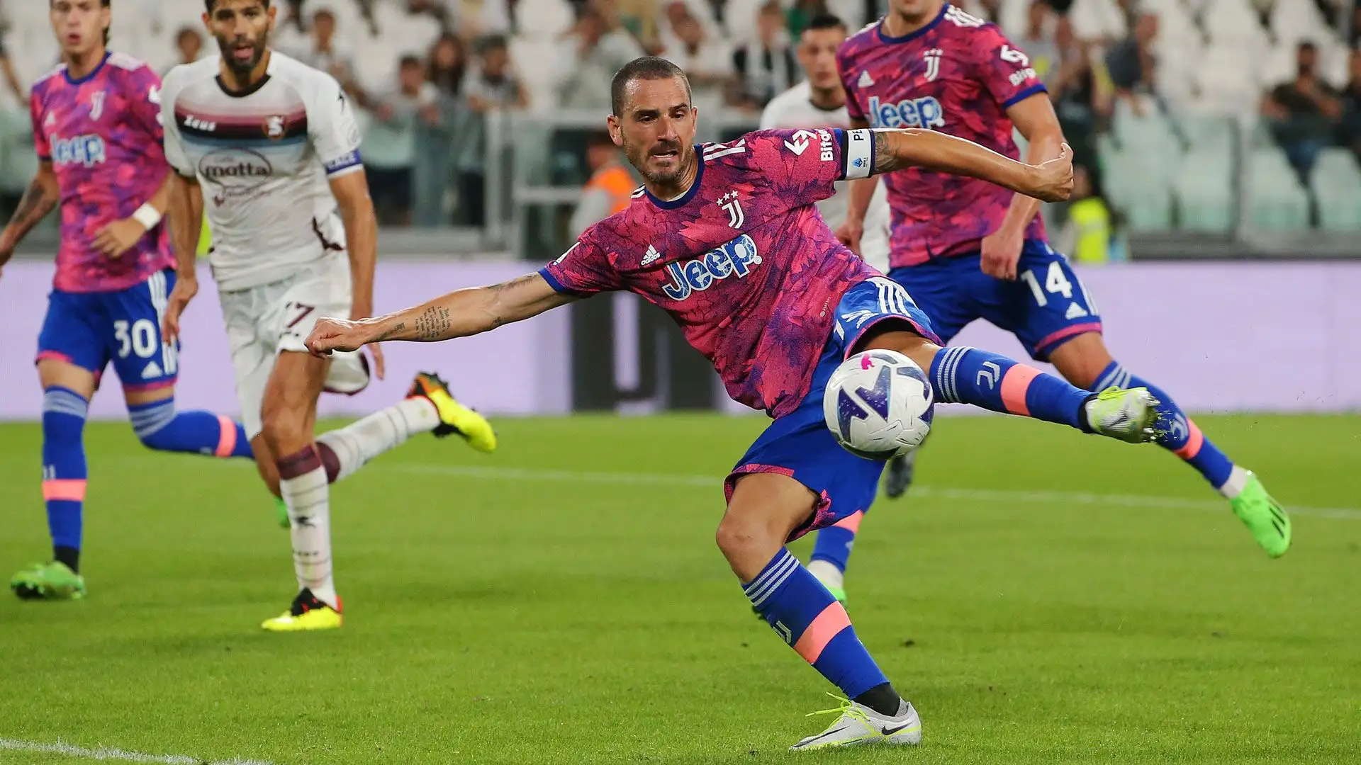 Bonucci ribadisce in gol