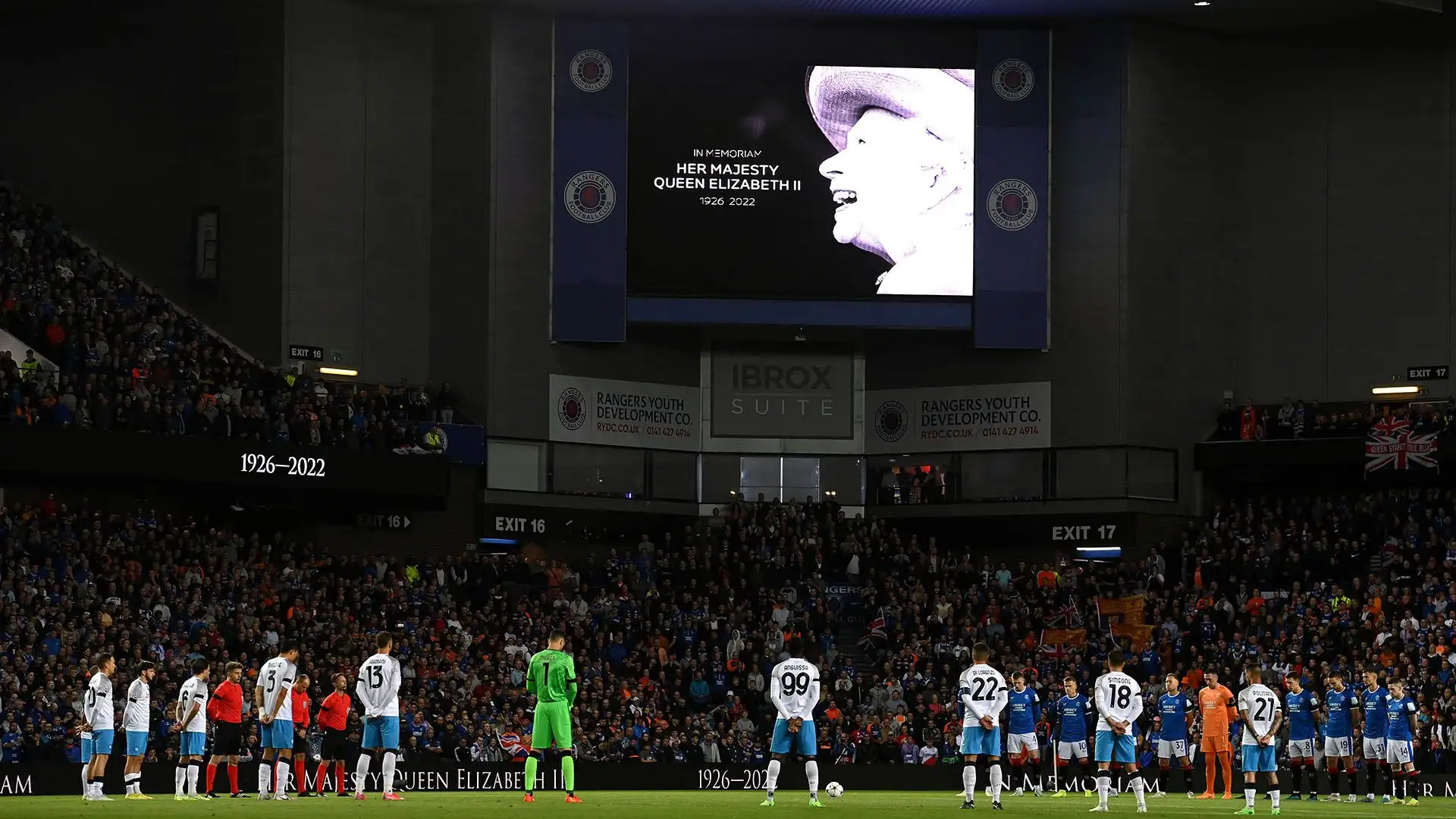 Osservato un minuto di silenzio