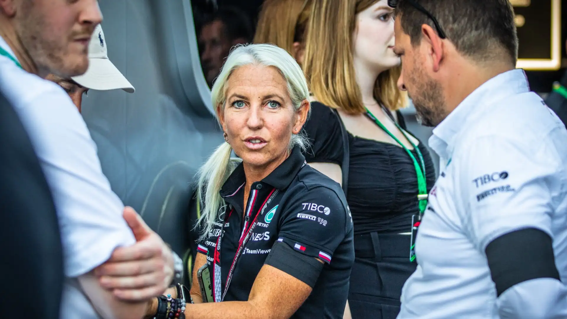 Il legame tra i due è diventato inossidabile, e il segreto della longevità in pista di Lewis è in parte da ricondurre a lei. Foto di Cristian Lovati
