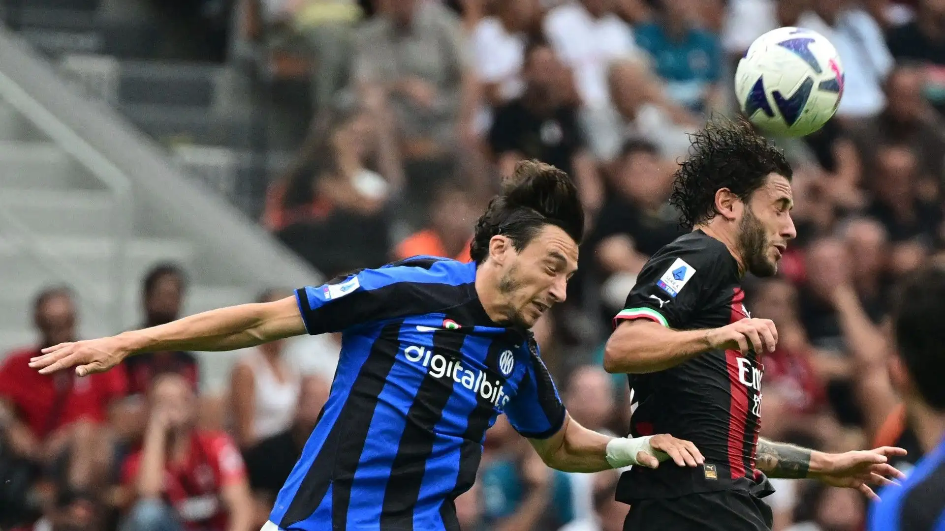 Davide Calabria 5.5: troppo timido, sul gol di Dzeko poteva coprire meglio Darmian