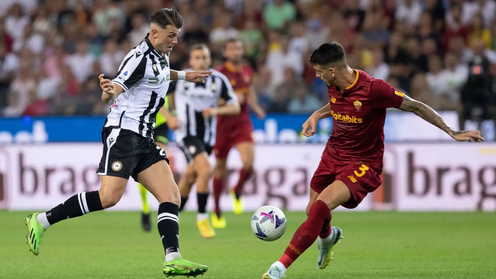 Samardzic 7: Il secondo gol della partita porta la sua firma.