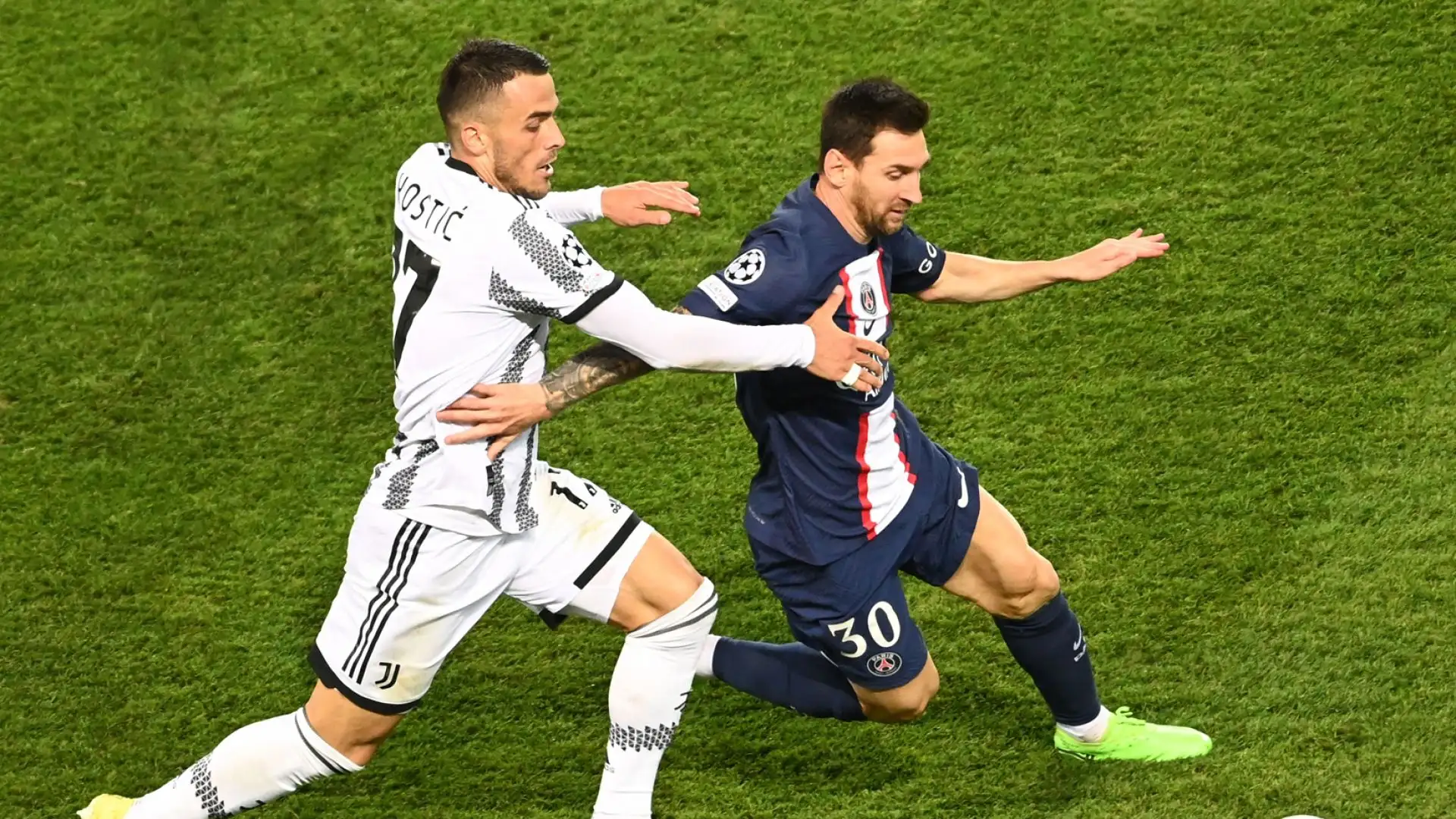 Kostic 6: ci prova, soprattutto nel secondo tempo. Serve l'assist a McKennie
