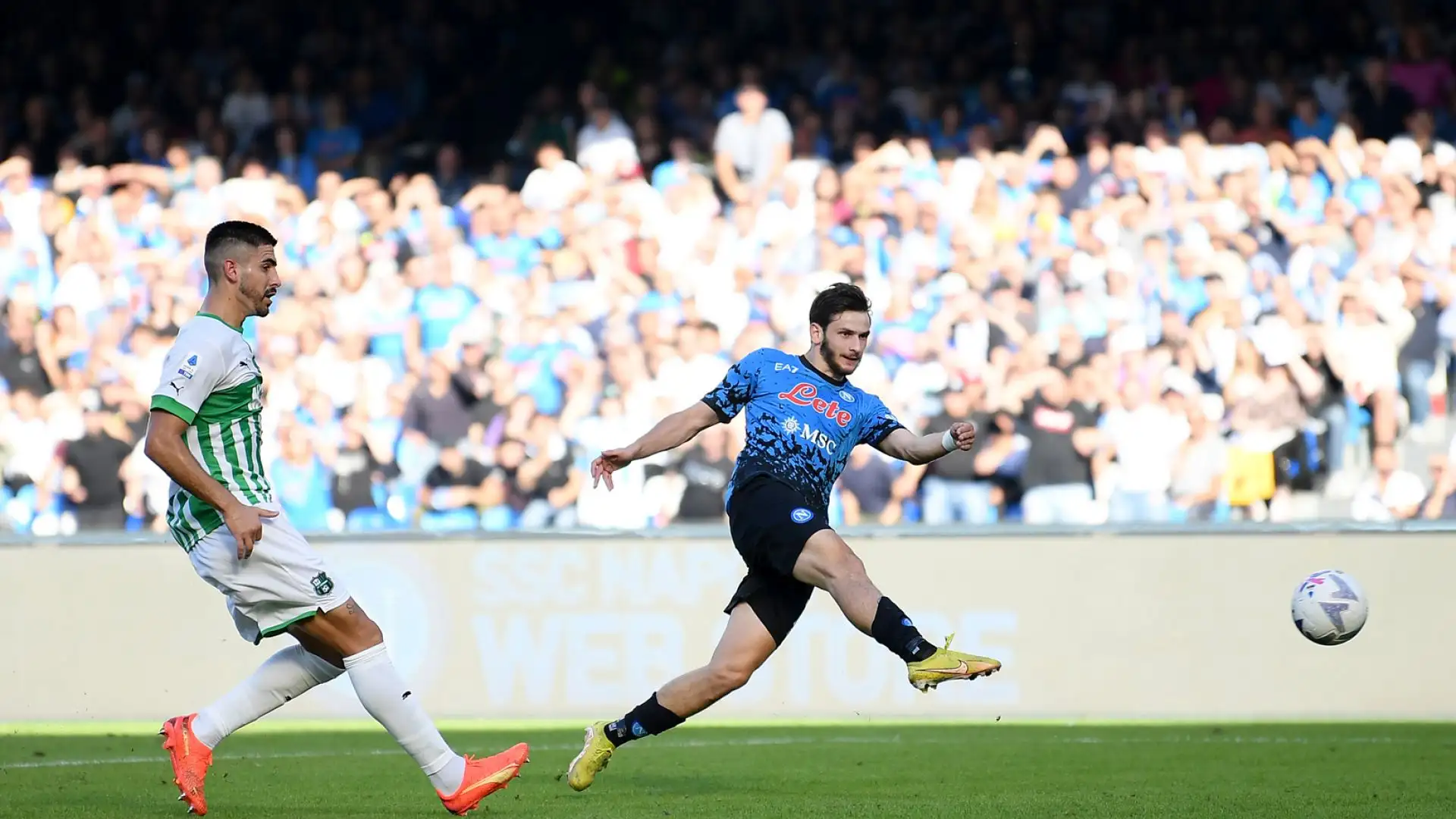 Kvaratskhelia 7,5. Anche stavolta è straripante con un gol e due assist