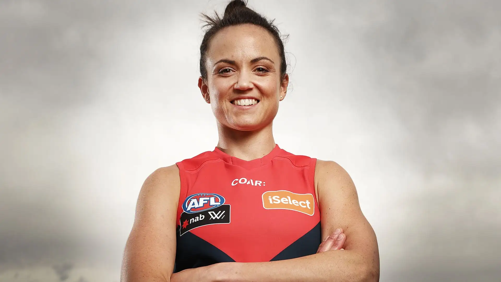 E' una calciatrice australiana che gioca per il Melbourne Football Club