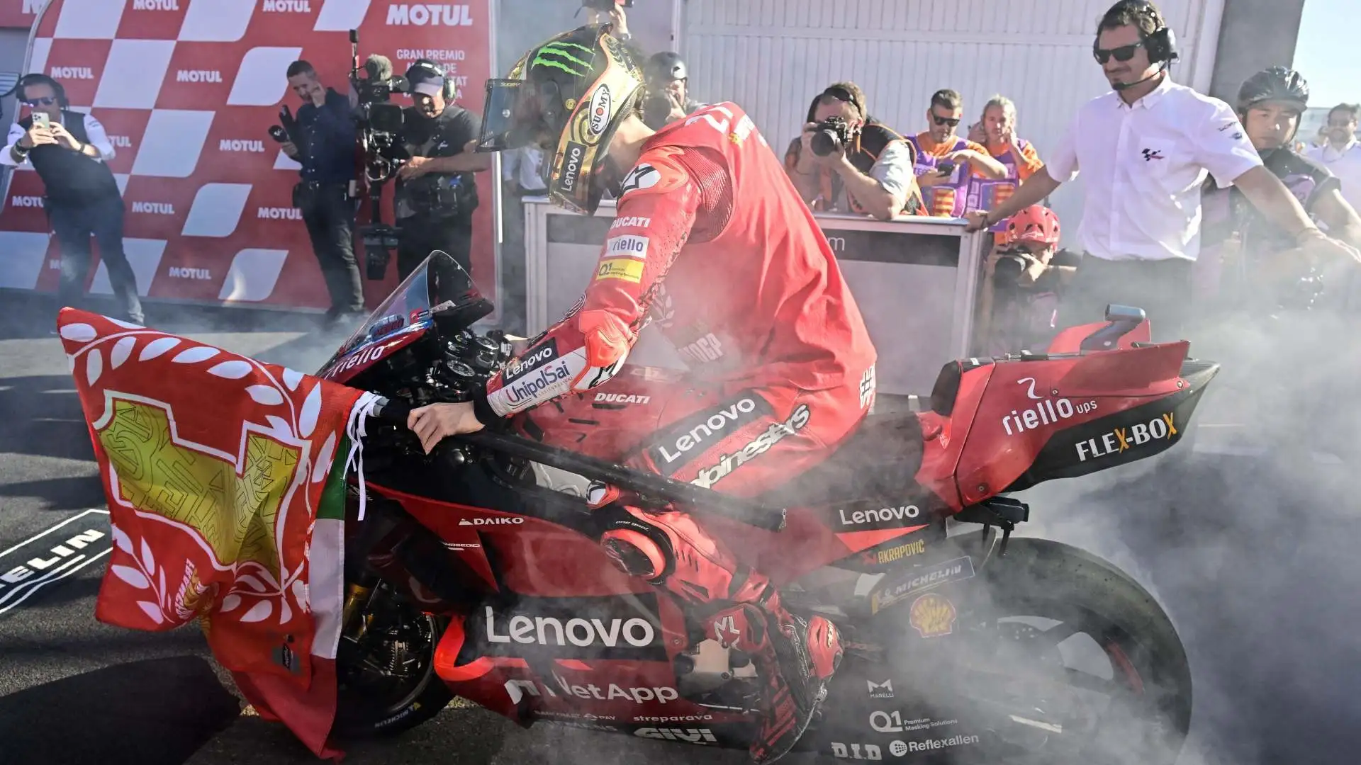 Delirio Ducati a Valencia