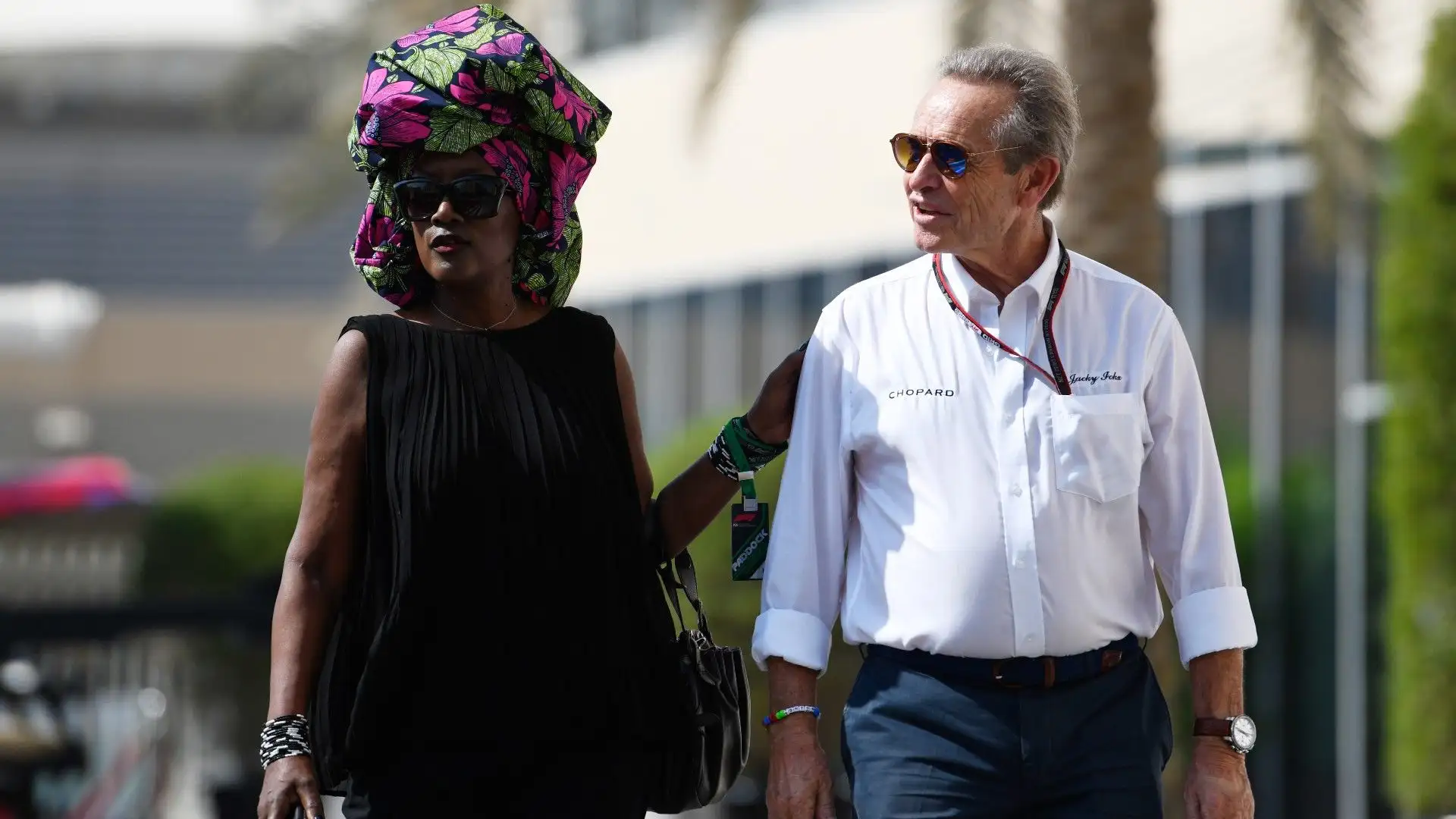 Nella Capitale degli Emirati Arabi Uniti si è intravisto anche l'ex pilota Jacky Ickx
