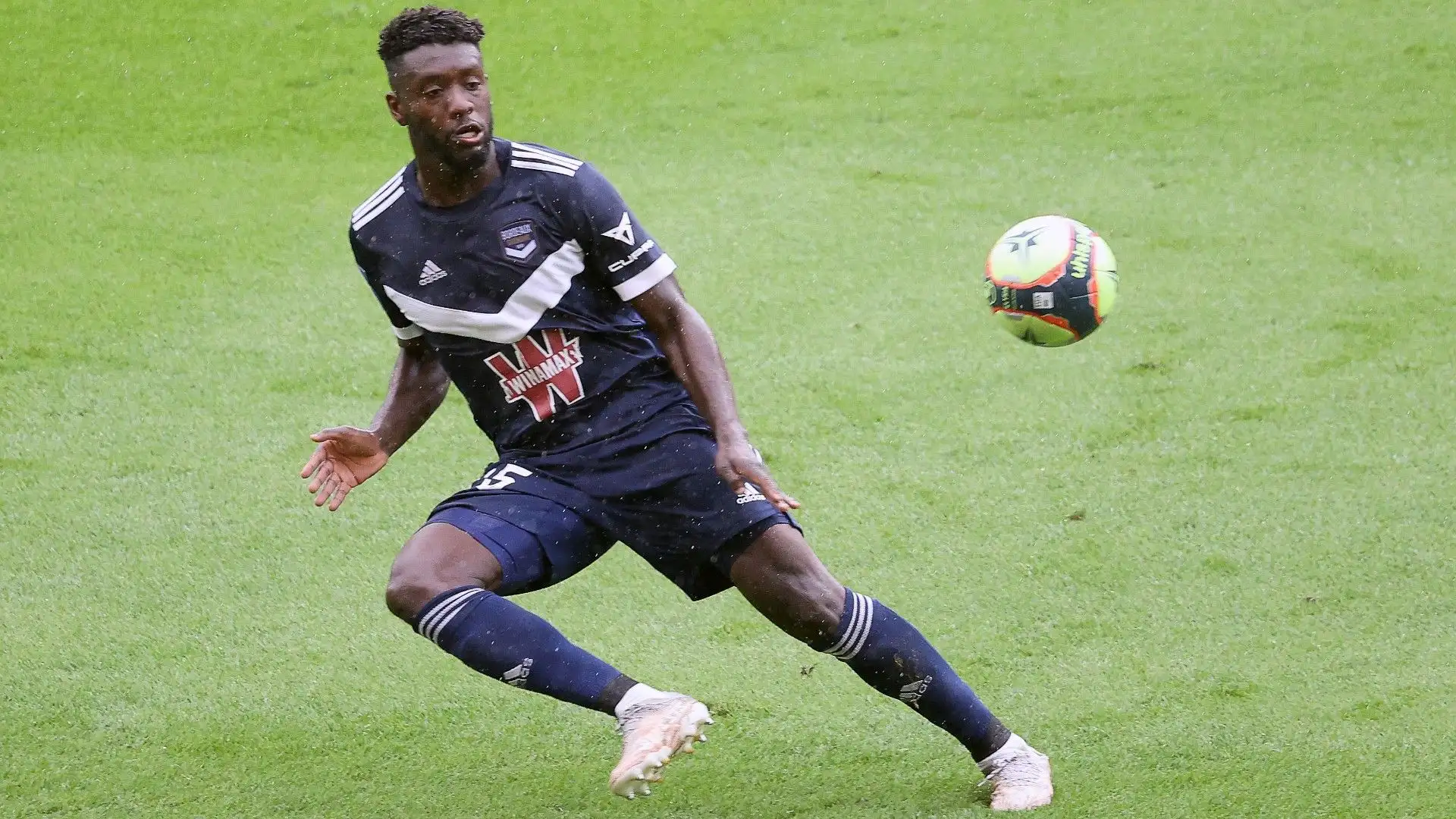 6- Enock Kwateng 
Ruolo: Difensore
Ultima squadra: Bordeaux
Valore di mercato: 2,5 milioni di euro