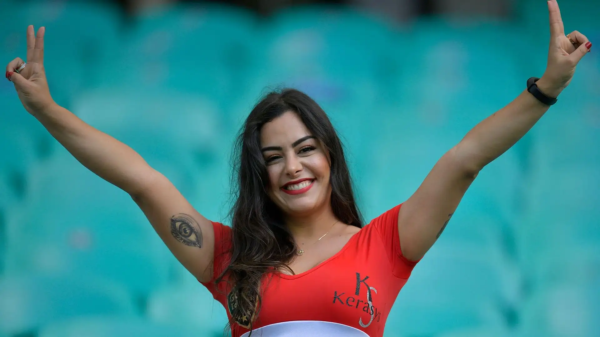 La fama conquistata grazie ai Mondiali in Sudafrica è ancora viva. La modella è diventata testimonial di alcuni marchi sudamericani e, inoltre, lavora come conduttrice televisiva e radiofonica