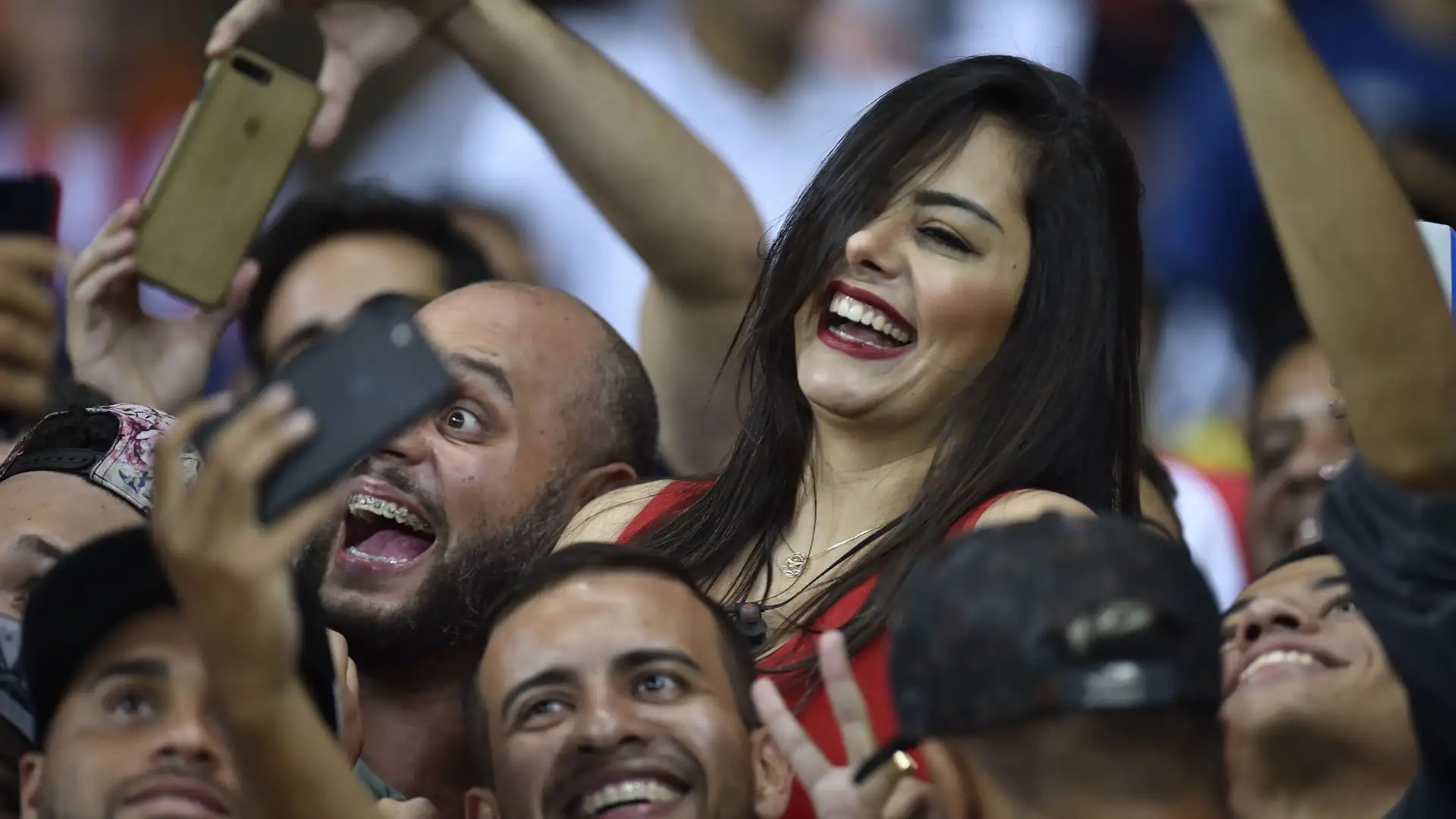 La fama conquistata grazie ai Mondiali in Sudafrica è ancora viva. La modella è diventata testimonial di alcuni marchi sudamericani e, inoltre, lavora come conduttrice televisiva e radiofonica