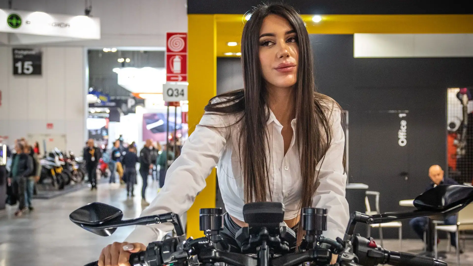 L'area esterna MotoLive sarà ancora una delle attrazioni gratuite più adrenaliniche con spettacoli acrobatici (ph. Cristian Lovati